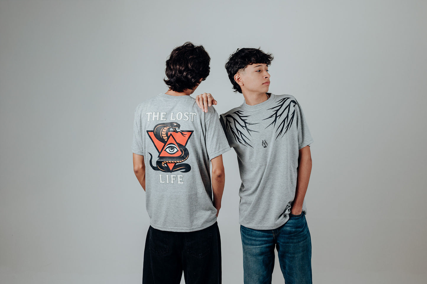 THE LOST LIFE – Camiseta gris  Regular Fit | VYPR Collection