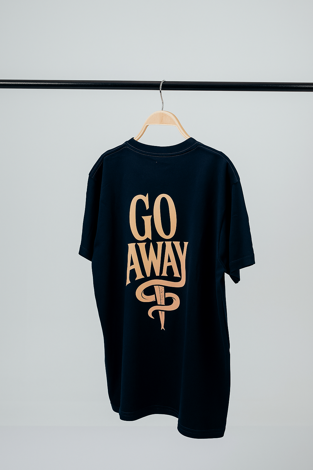 GO AWAY – Camiseta azul  Regular Fit | VYPR Collection